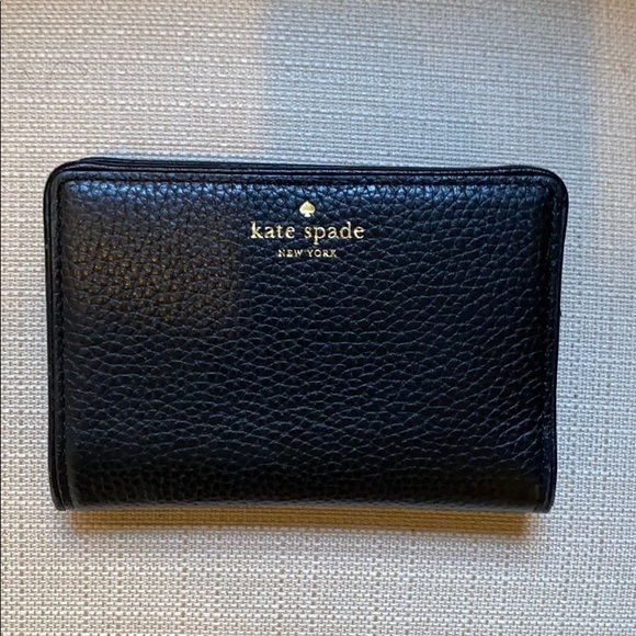 kate spade Handbags - Authentic Kate Spade Wallet